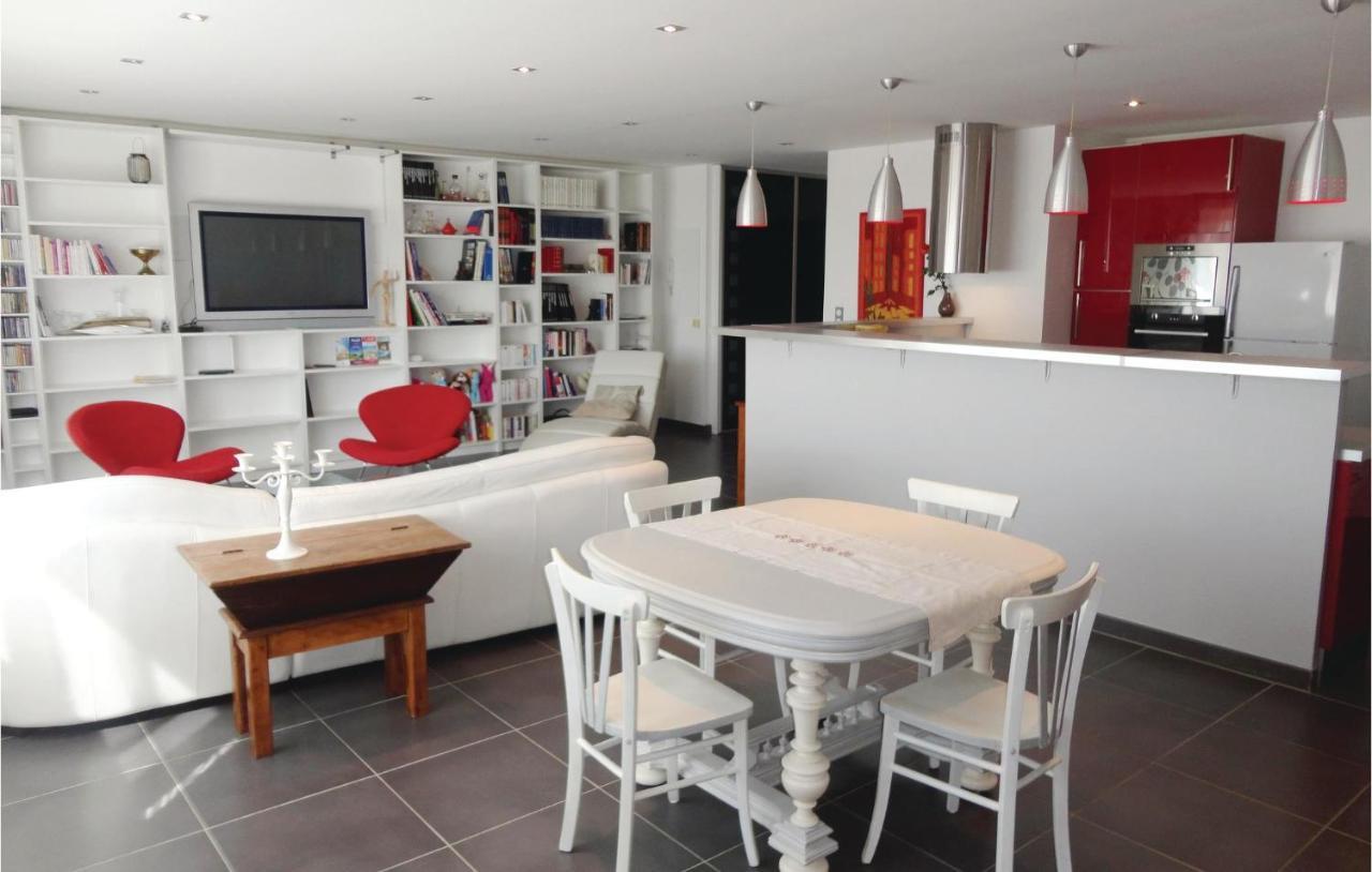 Awesome Apartment In Sauvian With Wifi Exterior foto